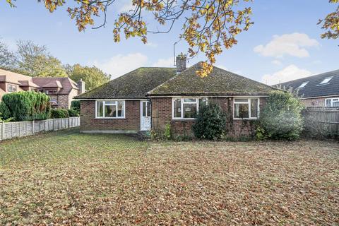 2 bedroom detached bungalow for sale, Chineham,  Basingstoke,  RG24