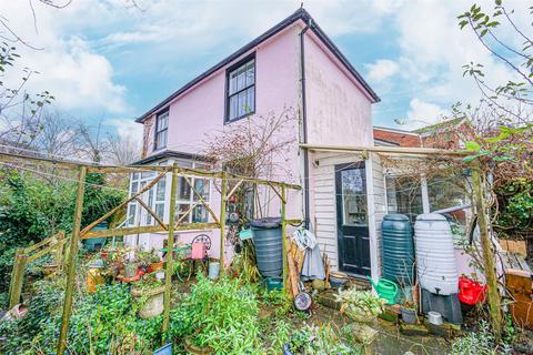 3 bedroom cottage for sale, Old London Road, Hastings