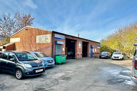 Industrial unit to rent, Robinson Street, Stalybridge SK15