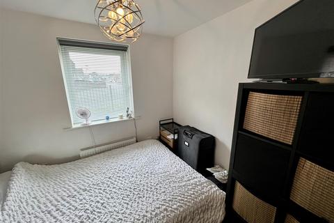 57 Argyle Close, Stourbridge, DY8 4XT