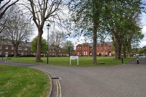 2 bedroom apartment to rent, Addington Court, Exeter