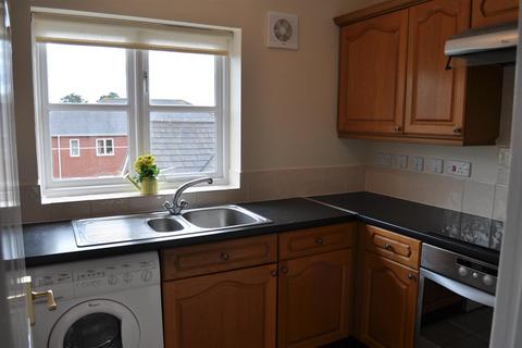 2 bedroom apartment to rent, Addington Court, Exeter