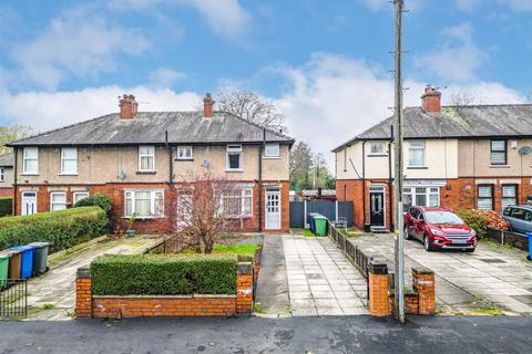 3 bedroom end of terrace house for sale, Hurst Street, Leigh