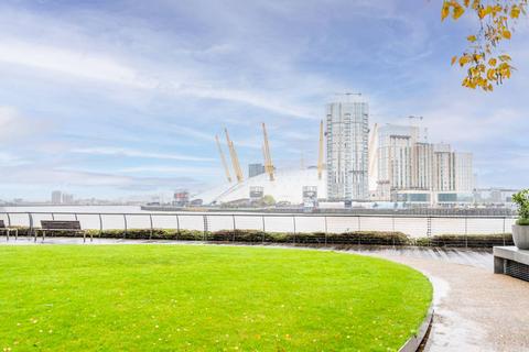 Studio for sale, New Providence Wharf, E14, Canary Wharf, London, E14