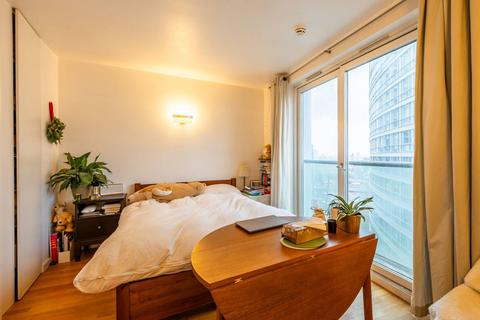 Studio for sale, New Providence Wharf, E14, Canary Wharf, London, E14