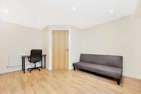 2 bedroom maisonette to rent, Rotherhithe Street, Rotherhithe, London, SE16