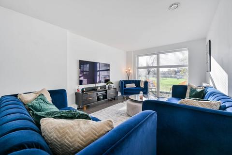 2 bedroom flat for sale, Plaistow Lane, Bromley, BR1