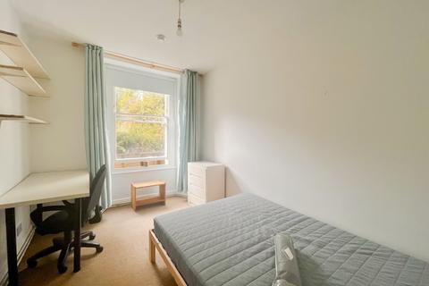 3 bedroom flat to rent, Meridian Road, Bristol BS6