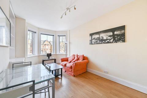 Flat 4, 100 Palace Road, London, SW2 3JZ
