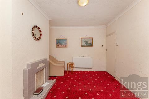 2 bedroom house for sale, Walpole Road, London