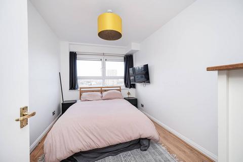 2 bedroom flat to rent, Bethnal Green Road, Bethnal Green, London, E2