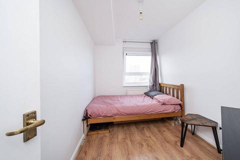 2 bedroom flat to rent, Bethnal Green Road, Bethnal Green, London, E2