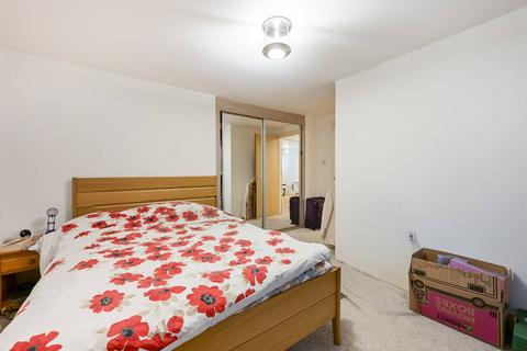 2 bedroom flat for sale, Basin Approach, Limehouse, London, E14