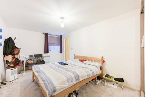 2 bedroom flat for sale, Basin Approach, Limehouse, London, E14