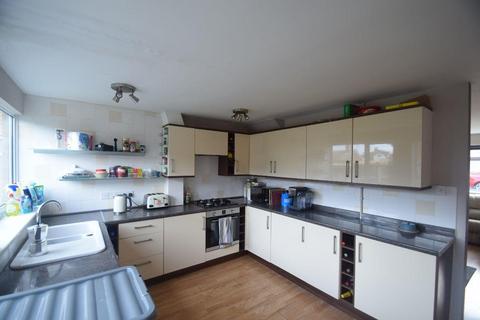 3 bedroom semi-detached house to rent, 8 Hampton Close