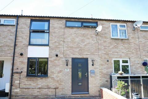 3 bedroom terraced house for sale, Page Close, Calne