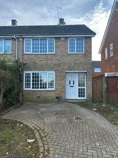 4 bedroom end of terrace house to rent, Wheatfield Road, Luton LU4