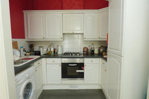 1 bedroom property to rent, Clifton Crescent, Folkestone, CT20