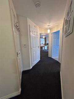 2 bedroom apartment to rent, Stonemere Drive, Radcliffe, M26 1QY