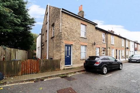 2 bedroom end of terrace house for sale, Henry Street, Bromley