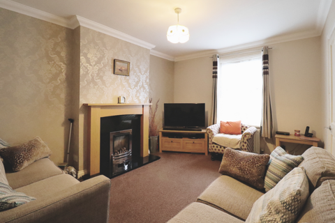 2 bedroom end of terrace house for sale, Henry Street, Bromley