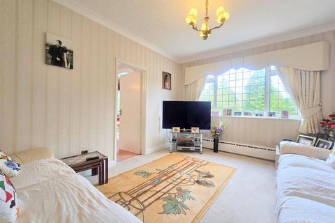 5 bedroom detached house for sale, The Broadway, Leicester LE2