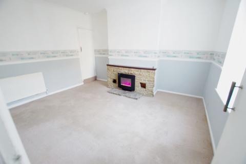 2 bedroom end of terrace house to rent, Jennings Place, BD7 3EZ