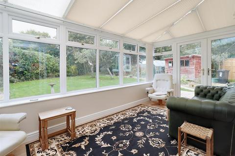 4 Blackmoor, Clevedon, BS21 5EZ