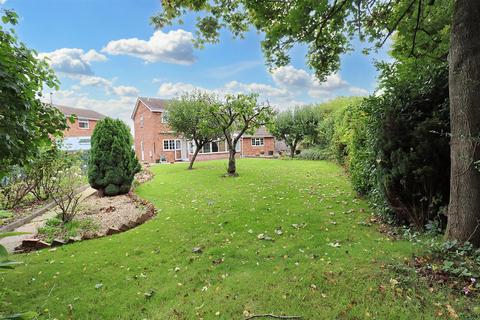 4 Blackmoor, Clevedon, BS21 5EZ