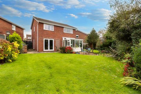 4 bedroom detached house for sale, Family home in cul-de-sac off Fosseway, Clevedon