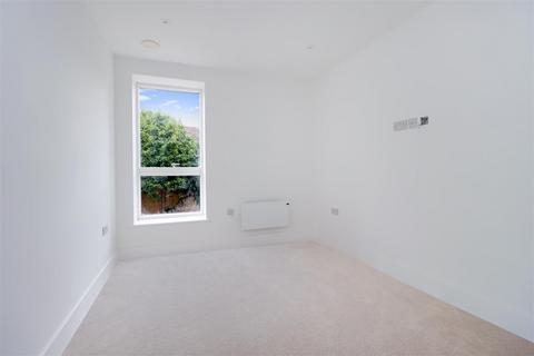 undefined, Contemporary apartment in Upper Clevedon
