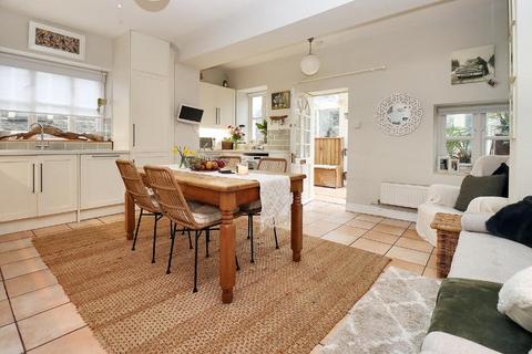 10a Alexandra Road, Clevedon, BS21 7QE