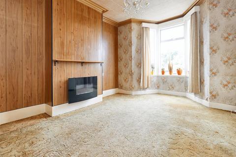 124 Strode Road, Clevedon, BS21 6QG