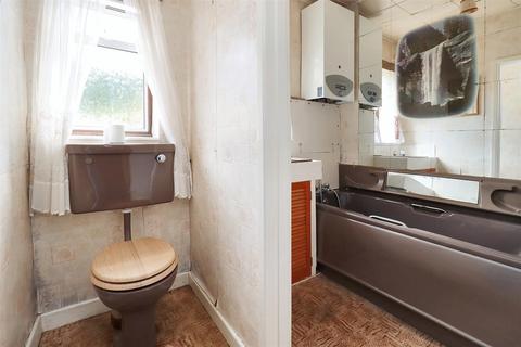 124 Strode Road, Clevedon, BS21 6QG