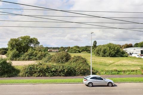 124 Strode Road, Clevedon, BS21 6QG