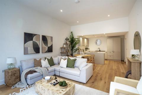 undefined, Exceptional duplex apartment in Clevedon