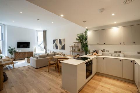 undefined, Exceptional duplex apartment in Clevedon