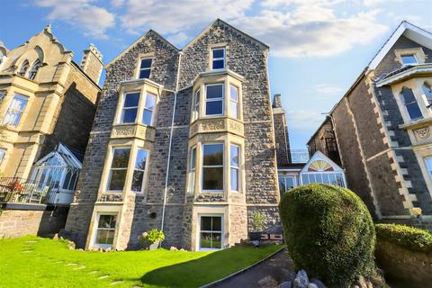 1 bedroom apartment for sale, Victorian apartment close to the Clevedon Seafront