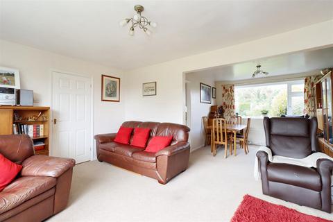49 Ash Grove, Clevedon, BS21 7JZ