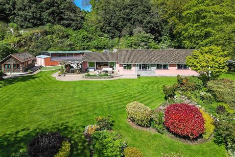 4 bedroom detached bungalow for sale, Private grounds on the periphery of Clevedon