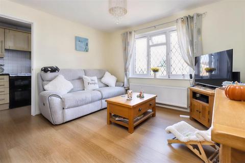 1 bedroom terraced house for sale, Close to lovely riverbank walks in Clevedon