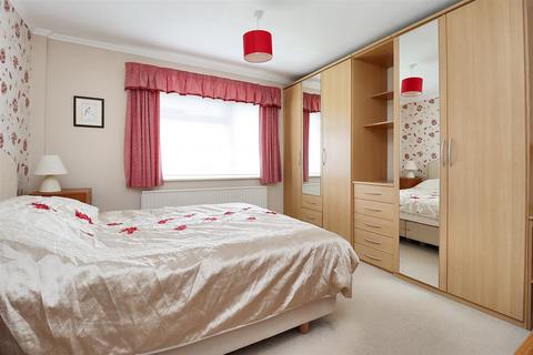 13 Clover Close, Clevedon, BS21 6EB