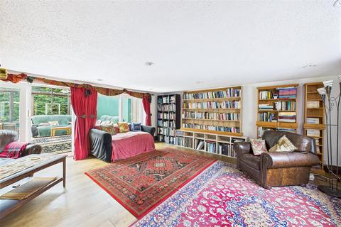 undefined, Period cottage nestled away close to Clevedon Town Centre