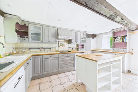 4 bedroom detached house for sale, Period cottage nestled away close to Clevedon Town Centre