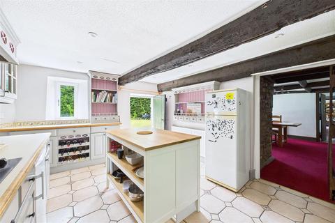4 bedroom detached house for sale, Period cottage nestled away close to Clevedon Town Centre