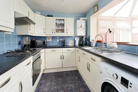 14 Byfields, Clevedon, BS21 5HP