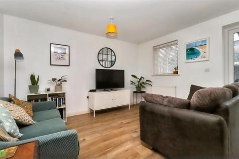 6 Barton Mews, Clevedon, BS21 6FS