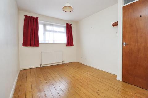 32 Biddisham Close, Nailsea, Bristol, BS48 2QF