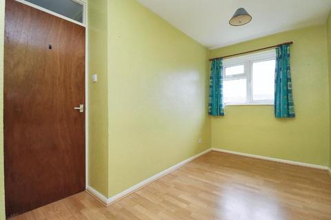 32 Biddisham Close, Nailsea, Bristol, BS48 2QF