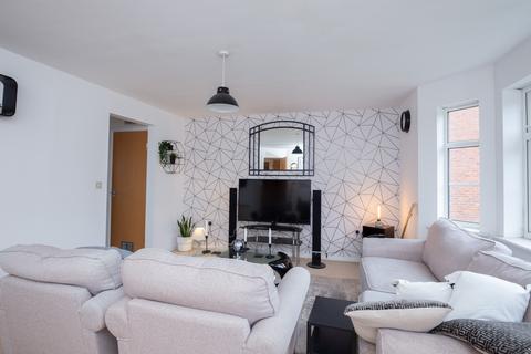 2 bedroom flat for sale, Gibstone Close, Atherton M46